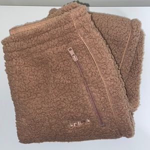 Skims Sherpa Teddy Jogger- Tigers Eye Size Small